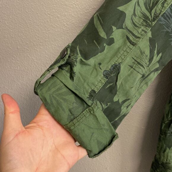Green utility jacket with tropical print- Size large - Picture 4 of 12